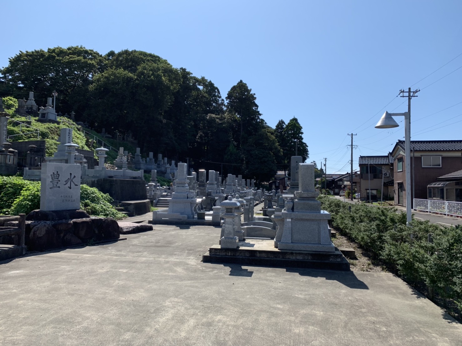 朝日町営宮崎墓地