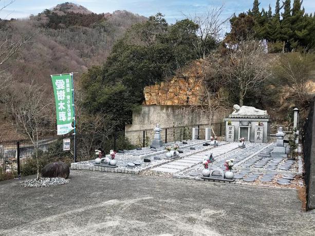 箕面止々呂美樹木葬墓地