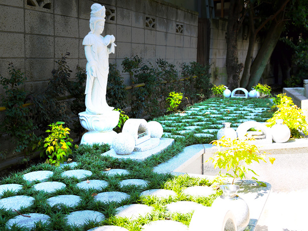 小石川樹木葬墓地