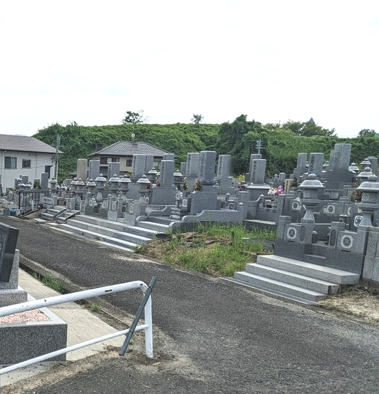西念寺墓地