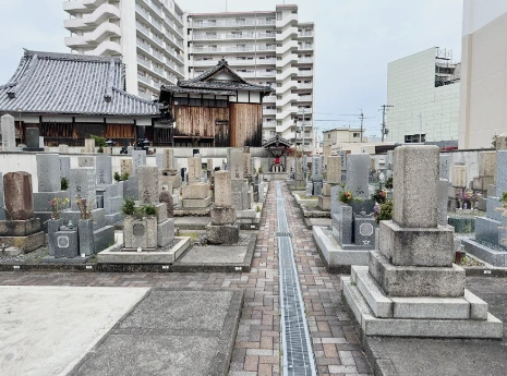 南宮原墓地