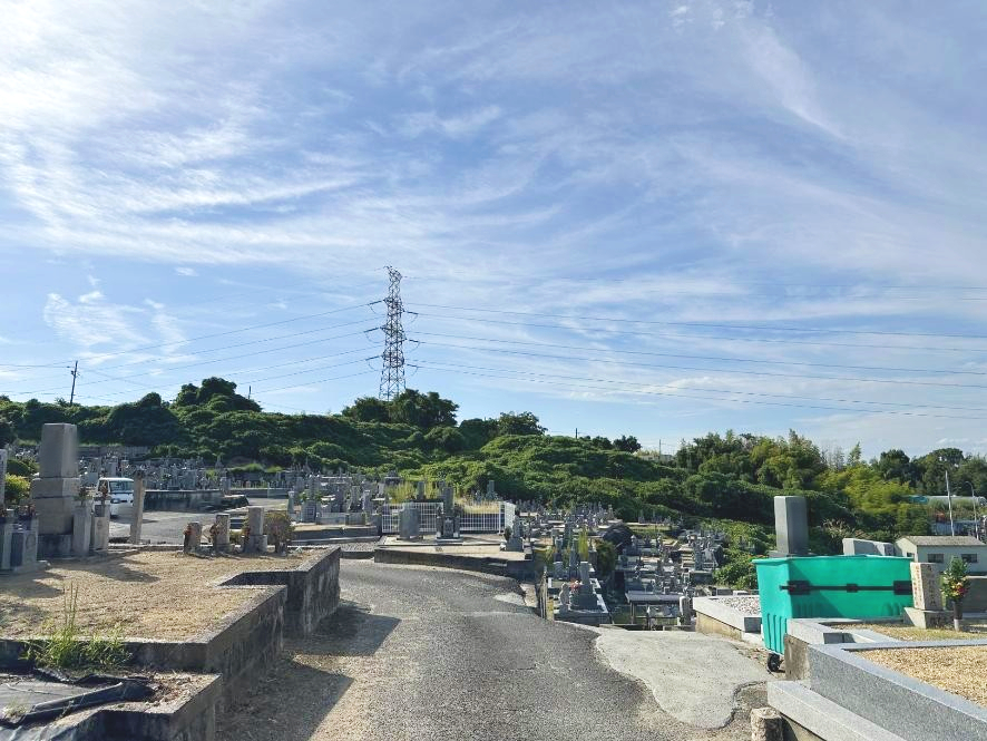 平井・黒石・国分三町墓地
