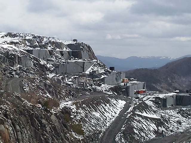 日本の銘石をめぐる～福島県郡山市・浮金石