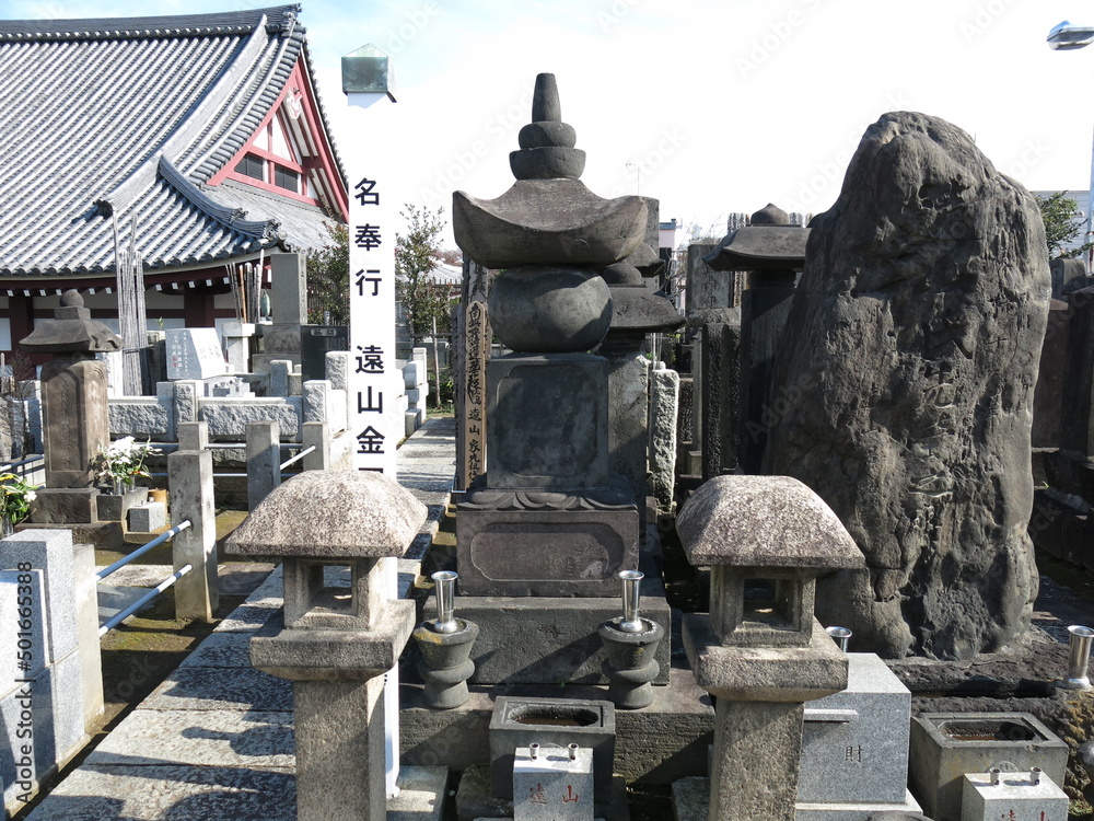 【遠山の金さん】は実在した？！遠山景元のお墓はどこにある？