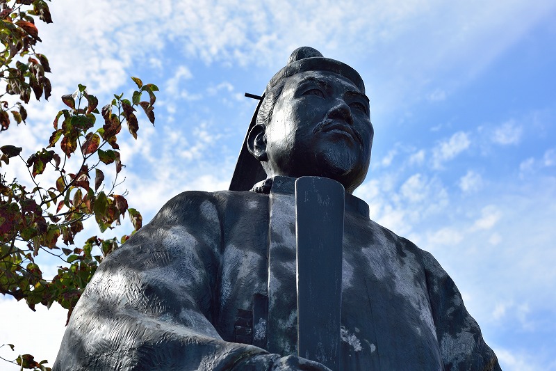 【逃げ上手の若君】時行の宿敵、足利尊氏のお墓はどこにある？